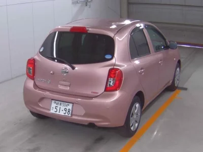 Nissan MARCH