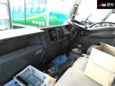 Isuzu TRUCK