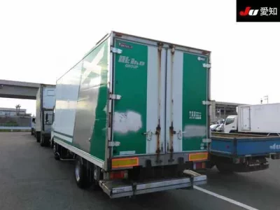 Isuzu TRUCK