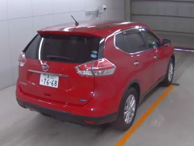 Nissan X-TRAIL