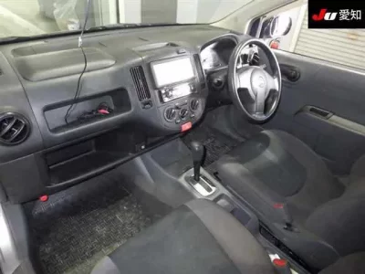 Nissan AD