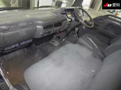 Isuzu TRUCK