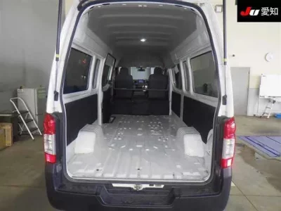 Nissan CARAVAN VAN