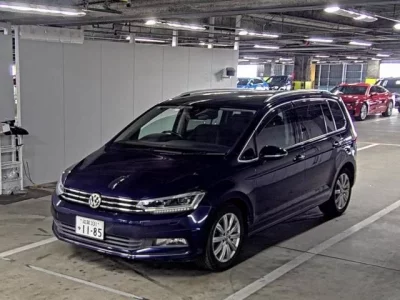 Volkswagen GOLF TOURAN