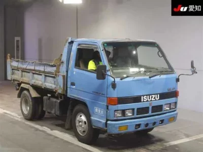 Isuzu ELF