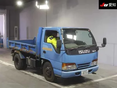 Isuzu ELF