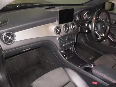 Mercedes-Benz CLA CLASS
