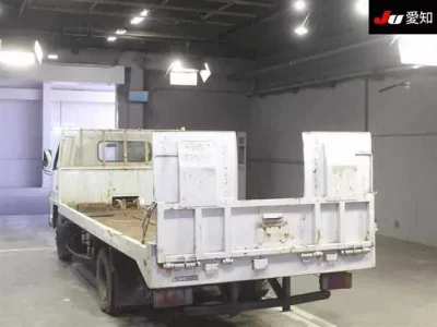 Isuzu TRUCK