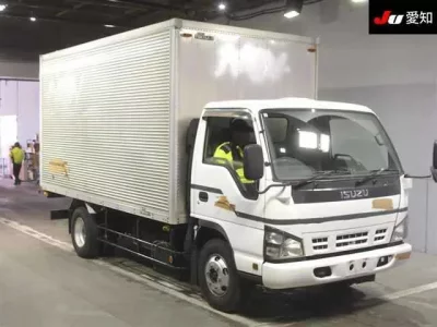 Isuzu ELF