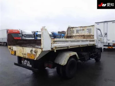 Isuzu JUSTON
