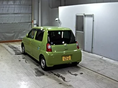 Daihatsu Esse