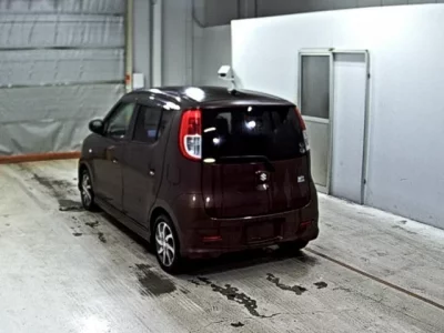 Suzuki MRWAGON