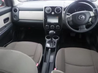 Mazda VERISA