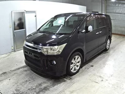 Mitsubishi DELICA D5