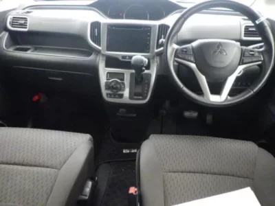 Mitsubishi DELICA D2