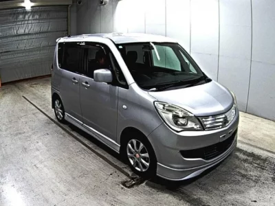 Mitsubishi DELICA D2