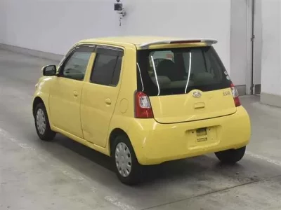 Daihatsu Esse