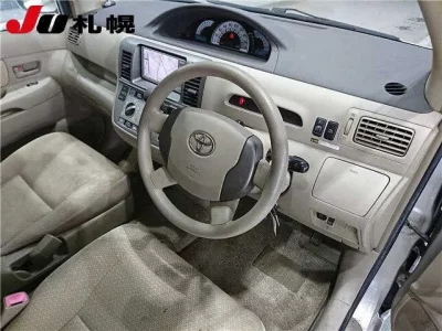 Toyota RAUM
