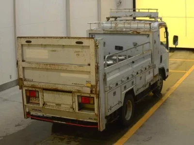 Isuzu ELF