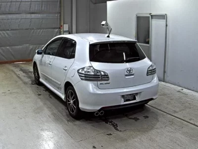 Toyota BLADE