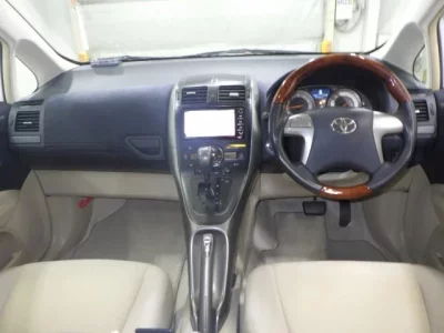 Toyota BLADE