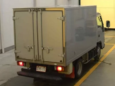 Isuzu ELF