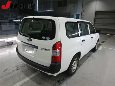 Toyota SUCCEED