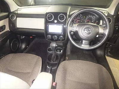 Mazda VERISA