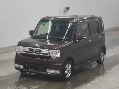 Toyota PIXIS SPACE