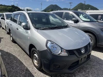 Nissan AD