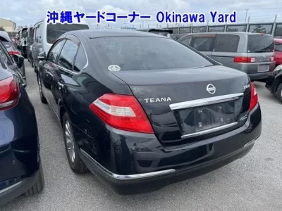 Nissan TEANA