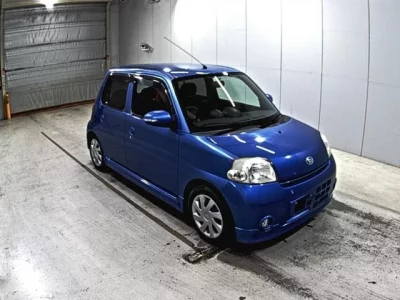 Daihatsu Esse