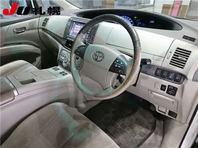 Toyota ESTIMA HYBRID