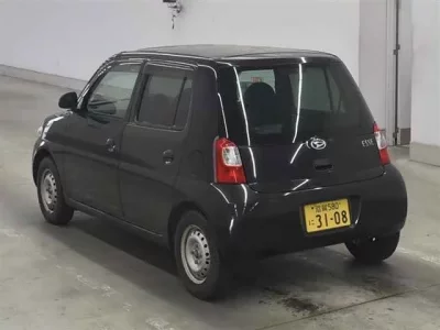 Daihatsu Esse