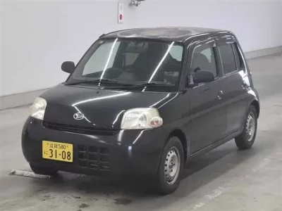 Daihatsu Esse