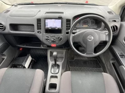 Nissan AD