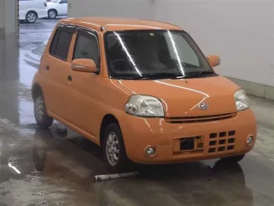 Daihatsu Esse