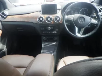 Mercedes-Benz B CLASS