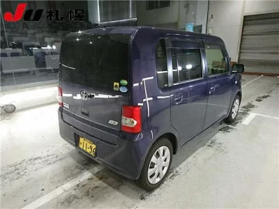 Toyota PIXIS SPACE