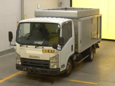 Isuzu ELF