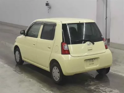 Daihatsu Esse