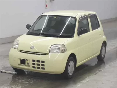 Daihatsu Esse