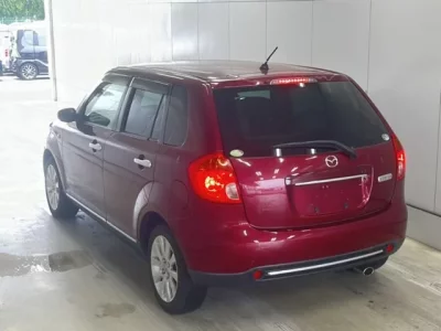 Mazda VERISA