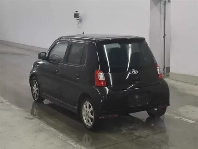 Daihatsu Esse