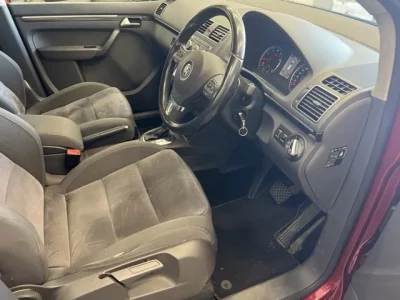 Volkswagen GOLF TOURAN