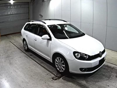 Volkswagen GOLF VARIANT
