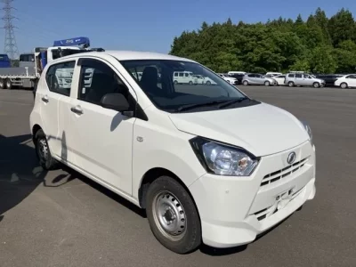 Daihatsu MIRA E S