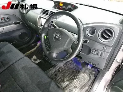 Toyota BB