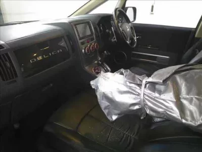 Mitsubishi DELICA D5