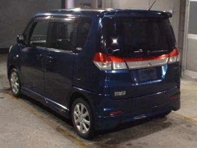 Mitsubishi DELICA D2